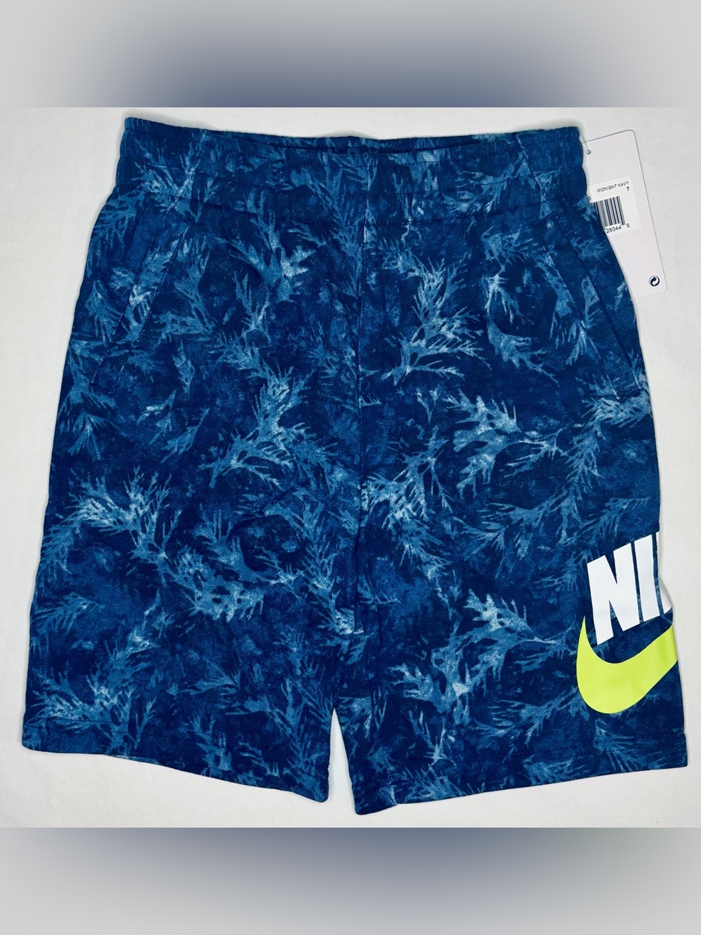 Nike Leaf Dye French Terry Shorts Boys Size 7 NWT Midnight Navy Athletic Comfort